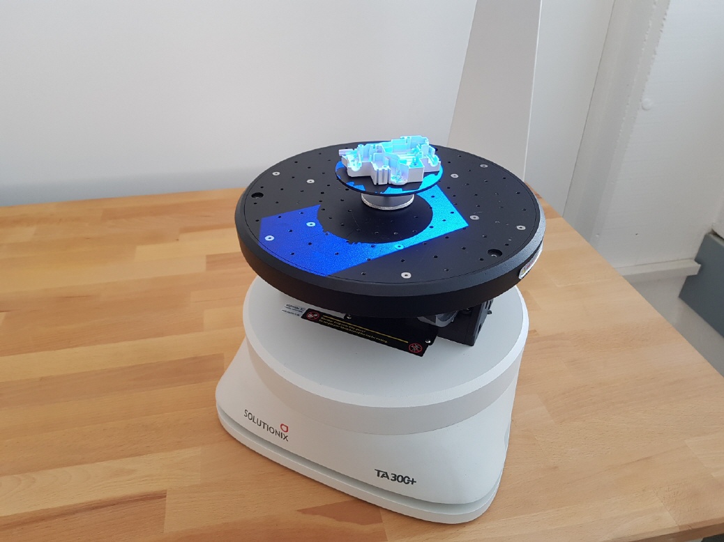 mit 3D-Scanner Rexcan CS2 Plus: